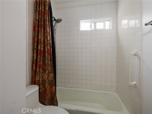 5526 W 118th Place, Hawthorne CA: https://media.crmls.org/medias/0578820f-7f78-48b8-b386-e1b83e3cd97c.jpg