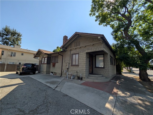 Detail Gallery Image 1 of 5 For 408 E Del Mar Bld, Pasadena,  CA 91101 - 2 Beds | 1 Baths