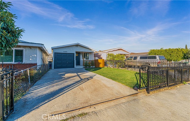 Detail Gallery Image 1 of 22 For 12005 169th St, Artesia,  CA 90701 - 3 Beds | 2 Baths