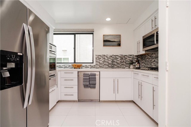 1401 Camden Avenue, Los Angeles CA: https://media.crmls.org/medias/0579501b-d967-4aa7-8d34-e22a1354db1f.jpg