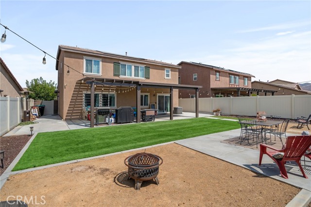 Detail Gallery Image 1 of 1 For 29239 Fountain Grass, Lake Elsinore,  CA 92530 - 3 Beds | 2/1 Baths