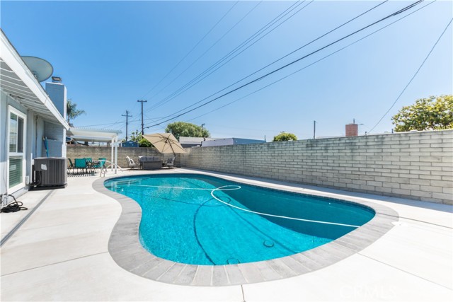 8195 Valley View Street, Buena Park CA: https://media.crmls.org/medias/0579c6ab-5500-4907-a58b-cc7d282f648d.jpg