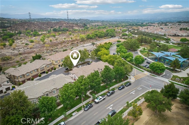 28519 Pietro Drive, Valencia CA: https://media.crmls.org/medias/057a6d7d-e759-4aa7-a85e-7658473d4aca.jpg