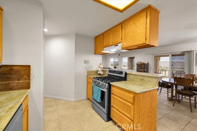 Detail Gallery Image 15 of 54 For 8514 Barberry Ave, Yucca Valley,  CA 92284 - 4 Beds | 3 Baths