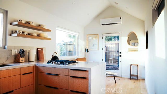 2142 Fargo Street photo 58