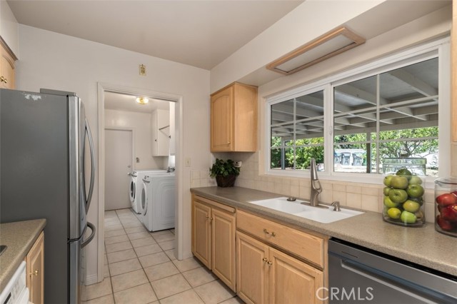 Detail Gallery Image 13 of 45 For 451 W Foothill Bld, Arcadia,  CA 91006 - 4 Beds | 3 Baths