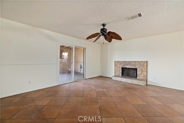 Detail Gallery Image 6 of 24 For 37213 Sabal Ave, Palmdale,  CA 93552 - 4 Beds | 2 Baths