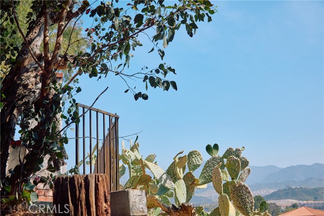 27424 Homyr Place, Canyon Country CA: https://media.crmls.org/medias/057cabc7-a2a1-4083-aab4-93f9f0a2f1cc.jpg