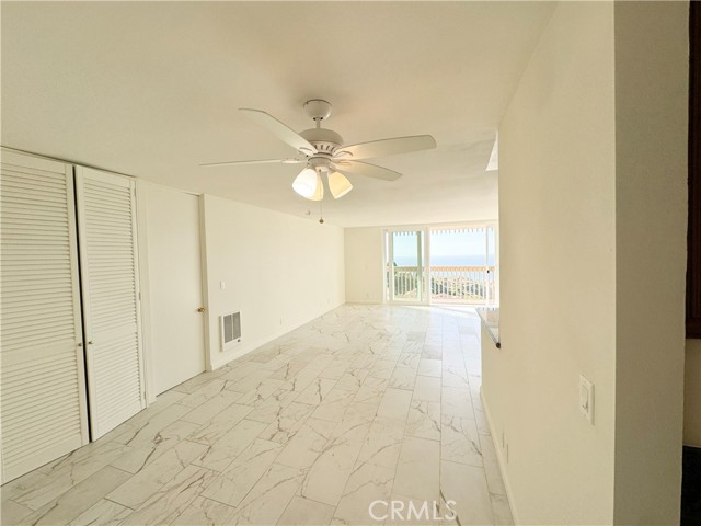 Detail Gallery Image 5 of 17 For 6542 Ocean Crest Dr #C204,  Rancho Palos Verdes,  CA 90275 - 2 Beds | 2 Baths