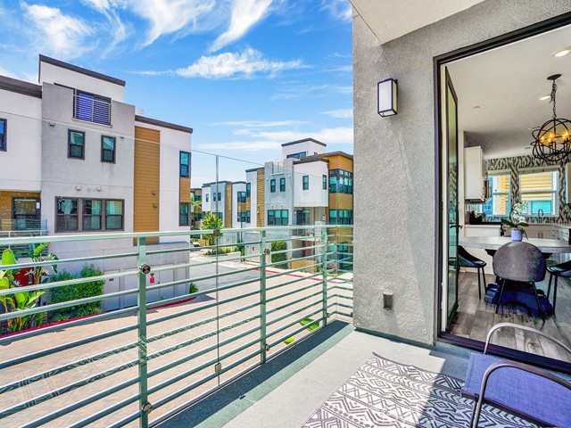 711 S Grable Circle, Orange CA: https://media.crmls.org/medias/057e3cde-f34e-41af-bb84-c93a94569e8b.jpg
