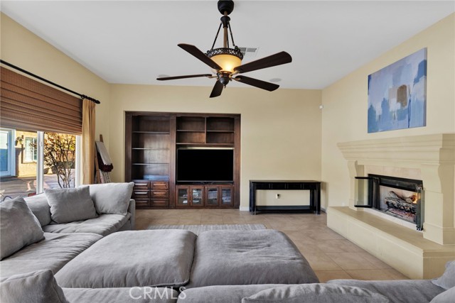 Detail Gallery Image 23 of 75 For 12389 Winesap, Apple Valley,  CA 92308 - 5 Beds | 2/1 Baths