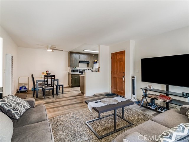 Detail Gallery Image 8 of 28 For 3450 Santa Maria, Santa Maria,  CA 93455 - 2 Beds | 1/1 Baths