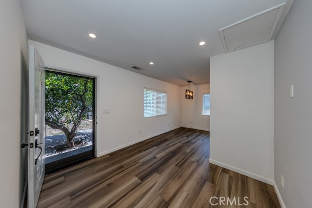 4712 Townsend Avenue, Los Angeles CA: https://media.crmls.org/medias/057f69bc-1d0f-4a4f-95fd-46d2521c6ab1.jpg