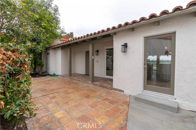 Detail Gallery Image 22 of 40 For 633 Vista Bonita, Newport Beach,  CA 92660 - 3 Beds | 2/1 Baths