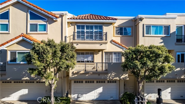 Detail Gallery Image 39 of 44 For 19586 Oakdale Ln, Huntington Beach,  CA 92648 - 3 Beds | 2/1 Baths