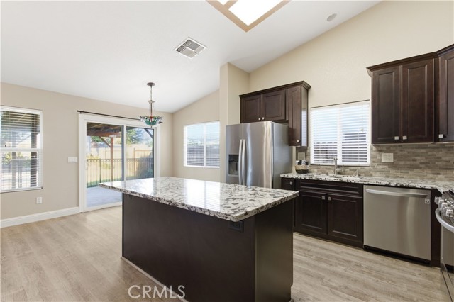 Detail Gallery Image 11 of 49 For 2089 Patriotic, Atwater,  CA 95301 - 4 Beds | 2 Baths