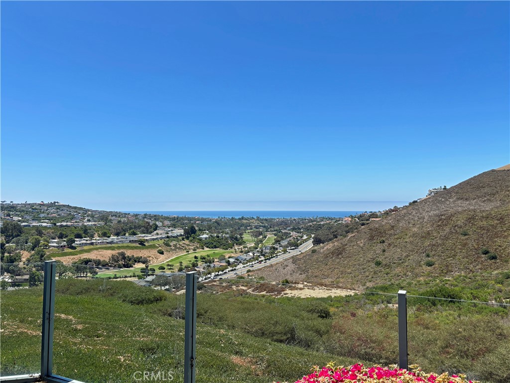 https://media.crmls.org/medias/05800216-4dfd-4eb1-b6dc-02d3c9310e32.jpg?preset=X-Large