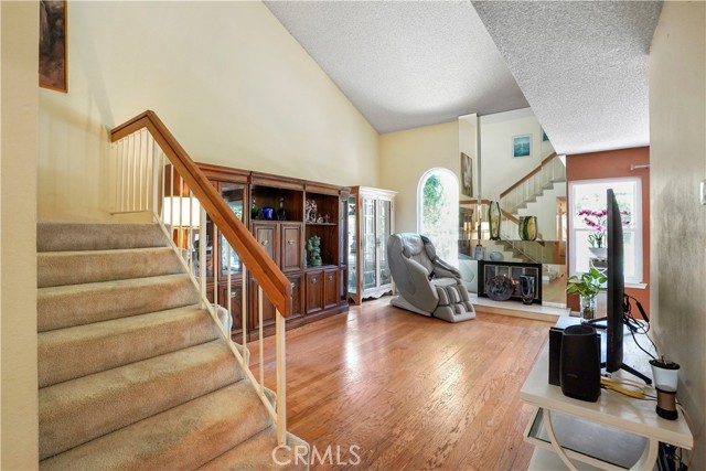 Detail Gallery Image 3 of 58 For 19455 Eagle Ridge Ln, Porter Ranch,  CA 91326 - 2 Beds | 3 Baths
