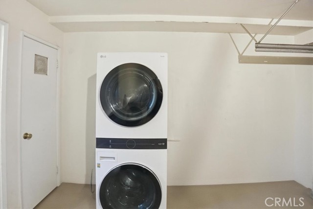 Detail Gallery Image 31 of 43 For 14325 Foothill #9,  Sylmar,  CA 91342 - 2 Beds | 2/1 Baths