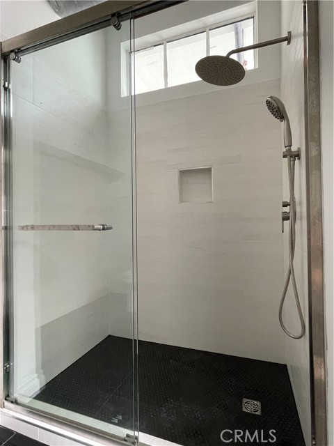 Detail Gallery Image 34 of 75 For 420 S San Pedro St #102,  Los Angeles,  CA 90013 - 2 Beds | 1/1 Baths