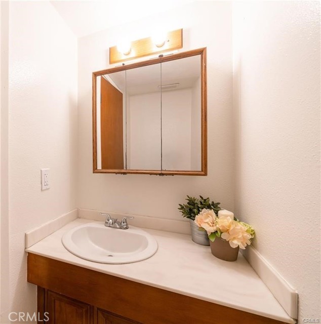 Detail Gallery Image 15 of 35 For 18324 Mansel Ave, Redondo Beach,  CA 90278 - 3 Beds | 2 Baths