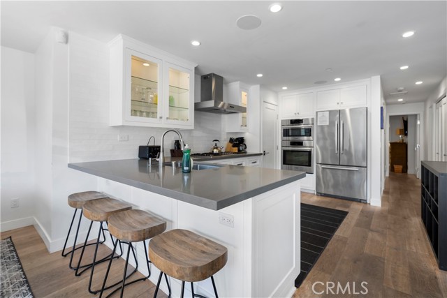 112 30th Street, Newport Beach CA: https://media.crmls.org/medias/058421b9-b468-4467-ac69-f60d5f4bdaf8.jpg
