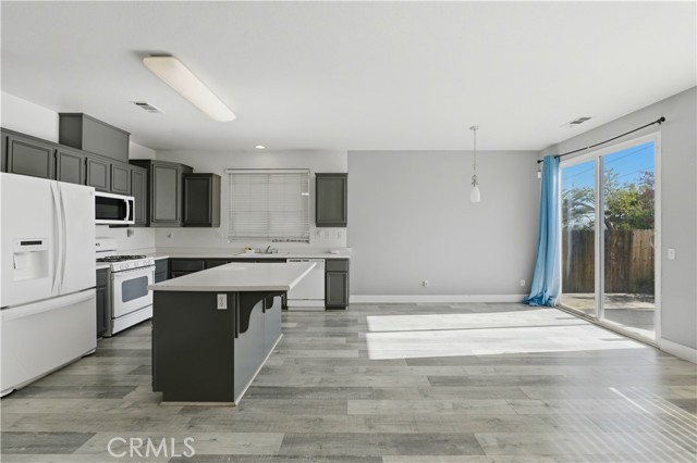 Detail Gallery Image 10 of 35 For 14931 Cottontail, Victorville,  CA 92394 - 3 Beds | 2 Baths