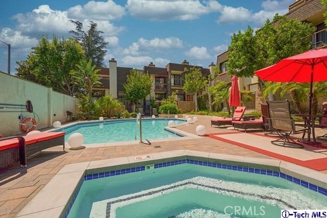 2 Bed Home for Sale in Sherman Oaks, California