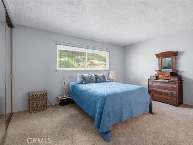 Detail Gallery Image 6 of 16 For 27015 Las Mananitas, Valencia,  CA 91354 - 4 Beds | 3 Baths