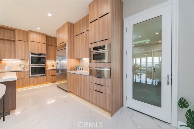 20408 Umbria Way, Yorba Linda CA: https://media.crmls.org/medias/0586cc0f-af9f-4a35-9623-5a9b5e77c4d7.jpg