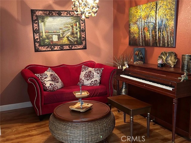 Front Image Thumbnail for CRHD25266596