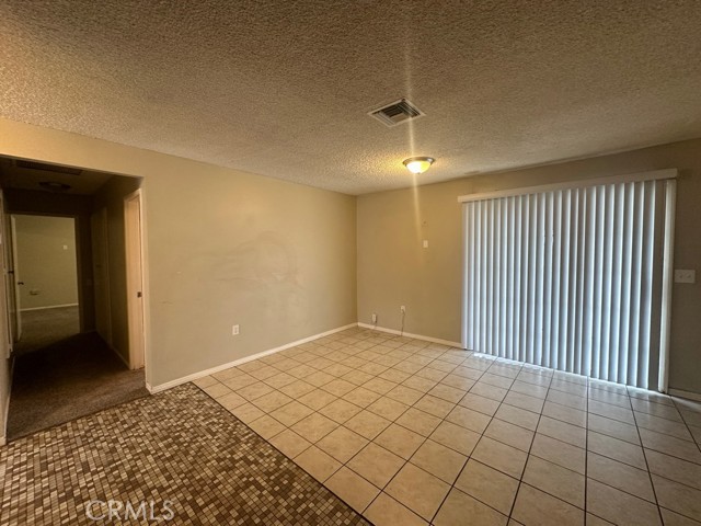 Detail Gallery Image 6 of 32 For 1269 Echo Dr, San Bernardino,  CA 92404 - 3 Beds | 2 Baths