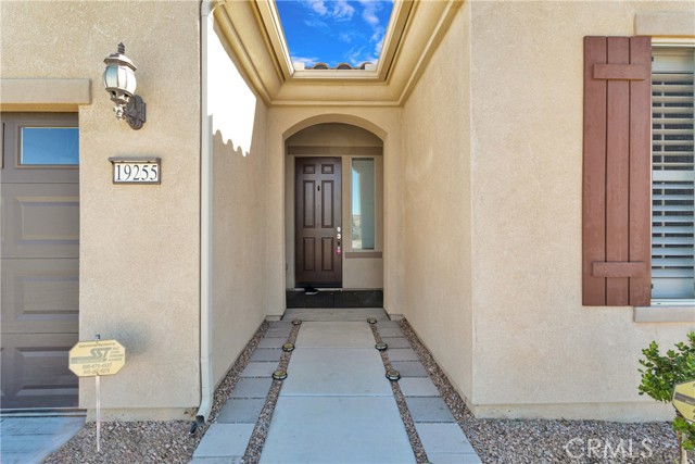 Detail Gallery Image 5 of 42 For 19255 Castana St, Apple Valley,  CA 92308 - 3 Beds | 3 Baths