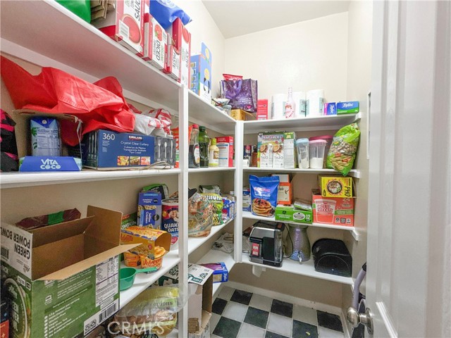 Detail Gallery Image 14 of 54 For 12476 Domingo, Victorville,  CA 92392 - 5 Beds | 4/1 Baths