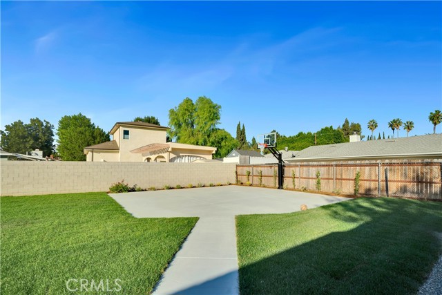 Detail Gallery Image 34 of 39 For 8126 Geyser Ave, Reseda,  CA 91335 - 3 Beds | 2 Baths