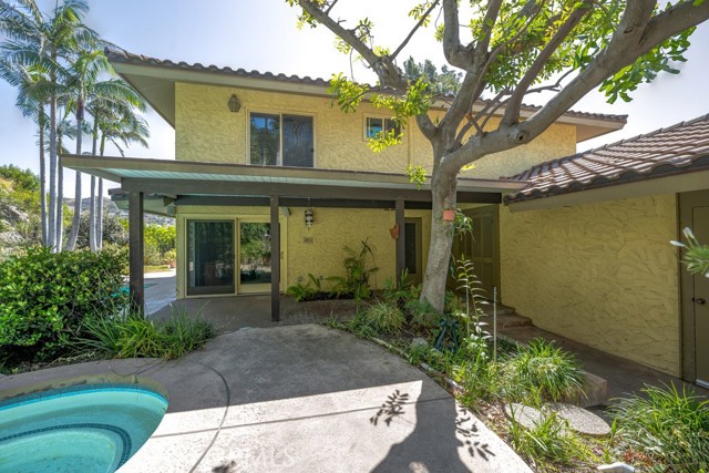 851 Misty Isle Drive, Glendale CA: https://media.crmls.org/medias/058b8591-5379-4d9e-9a59-7dae9c4da24f.jpg