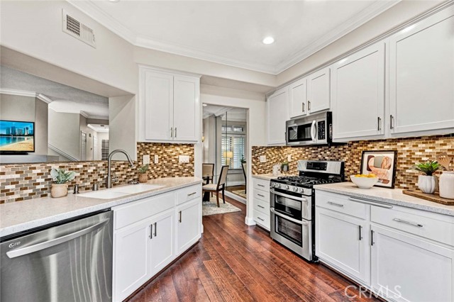 2346 Tryall, Tustin CA: https://media.crmls.org/medias/058c1f1d-5ab4-4f8b-a376-66e18f7b125d.jpg