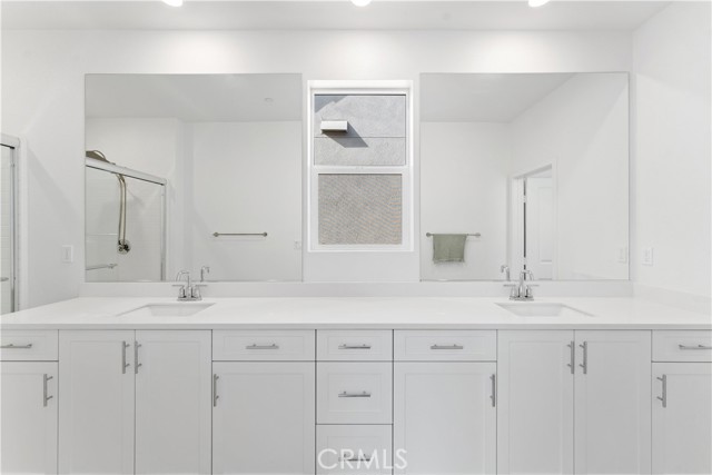 Detail Gallery Image 20 of 36 For 4033 Spring Haven Lane, Corona,  CA 92883 - 3 Beds | 2/1 Baths