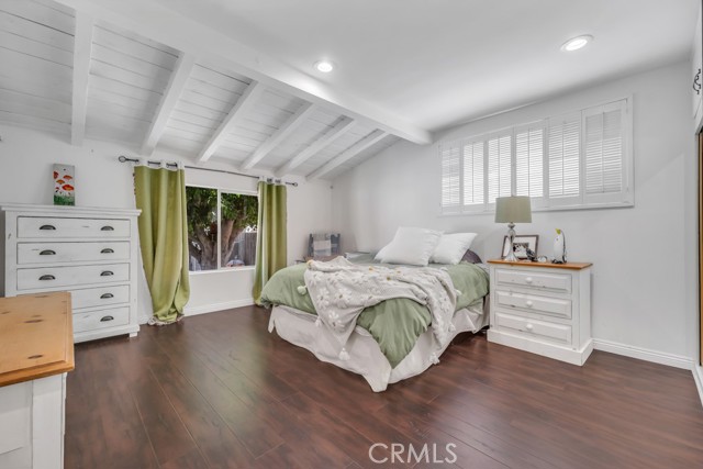 Detail Gallery Image 27 of 49 For 4922 Swinton Ave, Encino,  CA 91436 - 3 Beds | 2 Baths