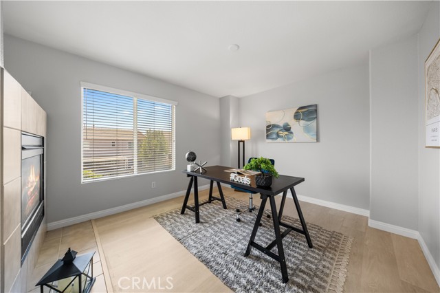 12337 Columbia Lane, Eastvale CA: https://media.crmls.org/medias/058c985a-a7e5-41ba-9c83-44f63e9dbe08.jpg