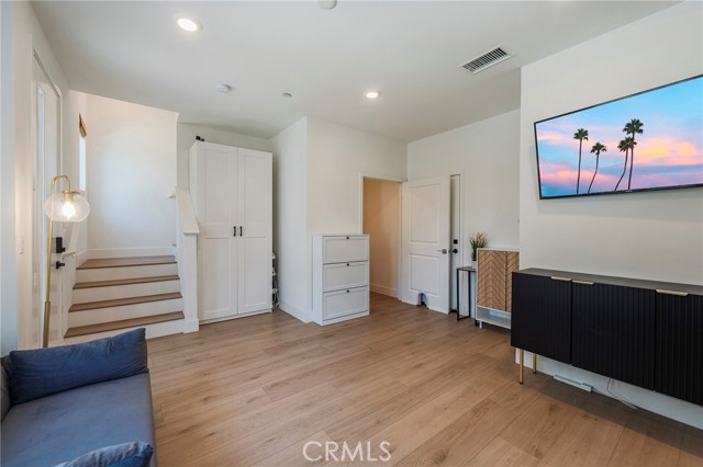 11751 Florence Avenue, Santa Fe Springs CA: https://media.crmls.org/medias/058cb4e9-149a-4f56-9be6-bc2edd9712ca.jpg