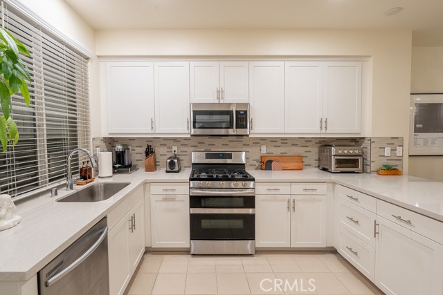 Detail Gallery Image 10 of 29 For 9869 Bria, Garden Grove,  CA 92844 - 2 Beds | 2/1 Baths