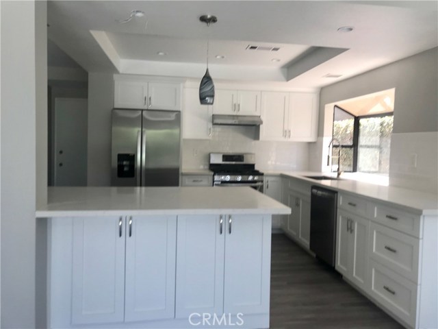 Detail Gallery Image 16 of 64 For 27 Alameda, Irvine,  CA 92620 - 4 Beds | 3/1 Baths