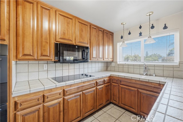 Detail Gallery Image 10 of 28 For 5140 E Atherton #35,  Long Beach,  CA 90815 - 2 Beds | 2 Baths