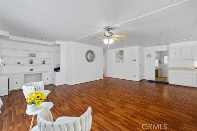 1919 W Coronet Avenue, Anaheim CA: https://media.crmls.org/medias/058f4877-e1b3-47df-bc9f-03ed5b800ae3.jpg