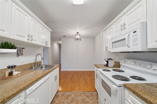 Detail Gallery Image 24 of 48 For 1265 Kendall #221,  San Bernardino,  CA 92407 - 2 Beds | 1 Baths