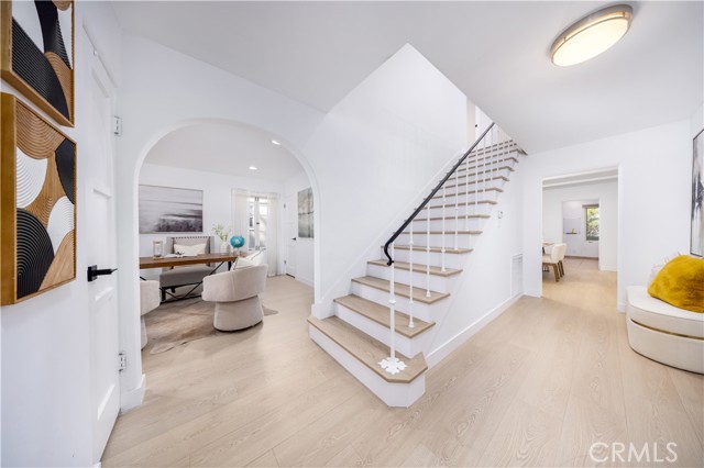 2175 Roanoke Road, San Marino CA: https://media.crmls.org/medias/058f87e4-d385-40c5-8ec6-dc3f04de545f.jpg