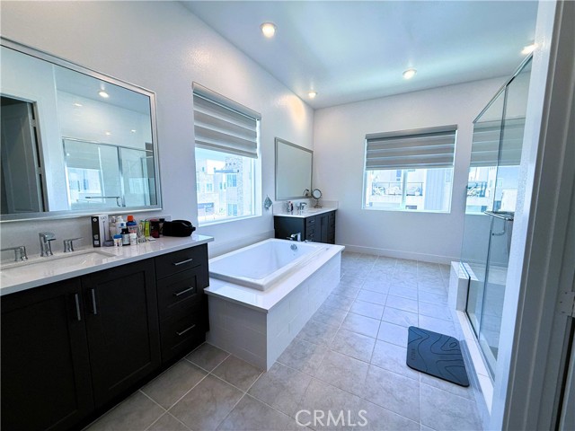 Detail Gallery Image 33 of 48 For 27508 Golden Currant Pl, Valencia,  CA 91381 - 5 Beds | 4/1 Baths