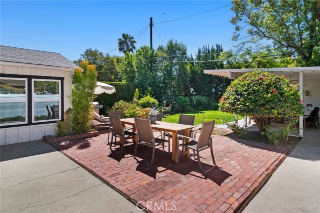 14724 Cumpston Street photo 46