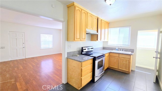 Detail Gallery Image 5 of 12 For 1362 N D St a,  San Bernardino,  CA 92405 - 1 Beds | 1 Baths
